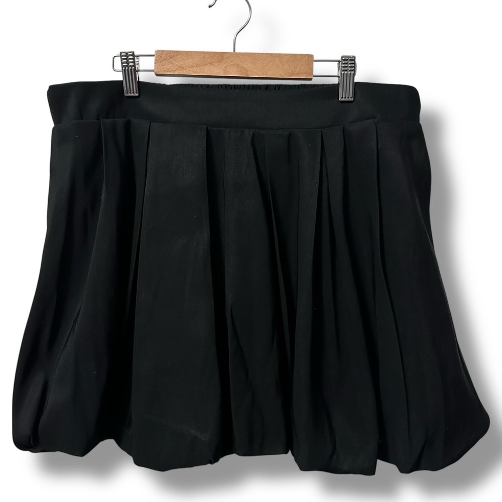 A New Day‎ Black Bubble Skirt Elastic Waist Mini Skirt L Puffball Minimalist